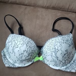 Victoria Secret Very Sexy Push-Up 34B
